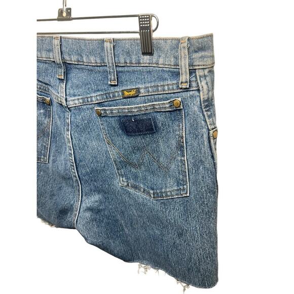 Wrangler Jean Shorts 35x5 High Rise Rigid Cowboy Cut Slim Fit Denim Cut Offs - Picture 5 of 7